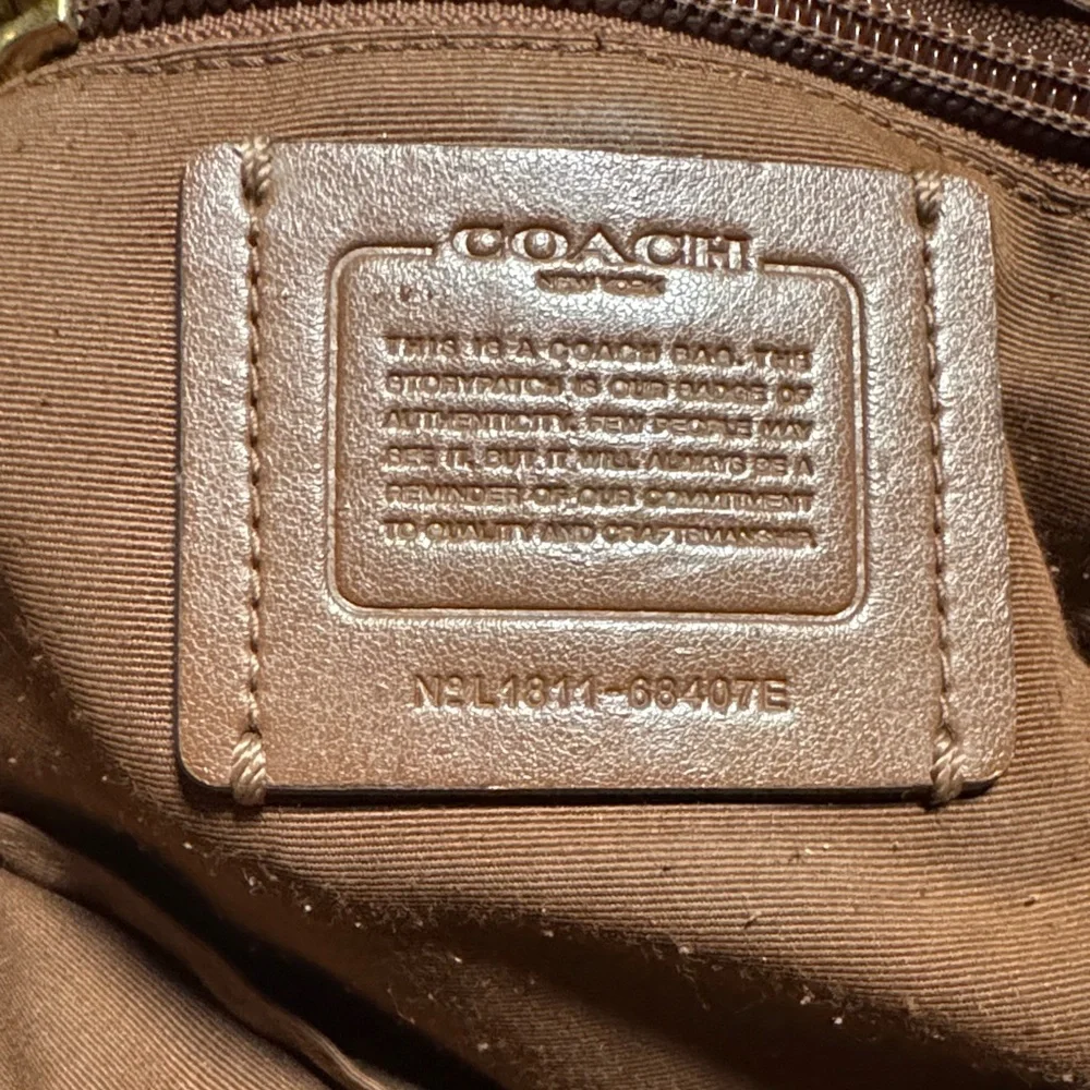 Coach Brown Large Crossgrain Street Tote bag. - Picture 13 of 14